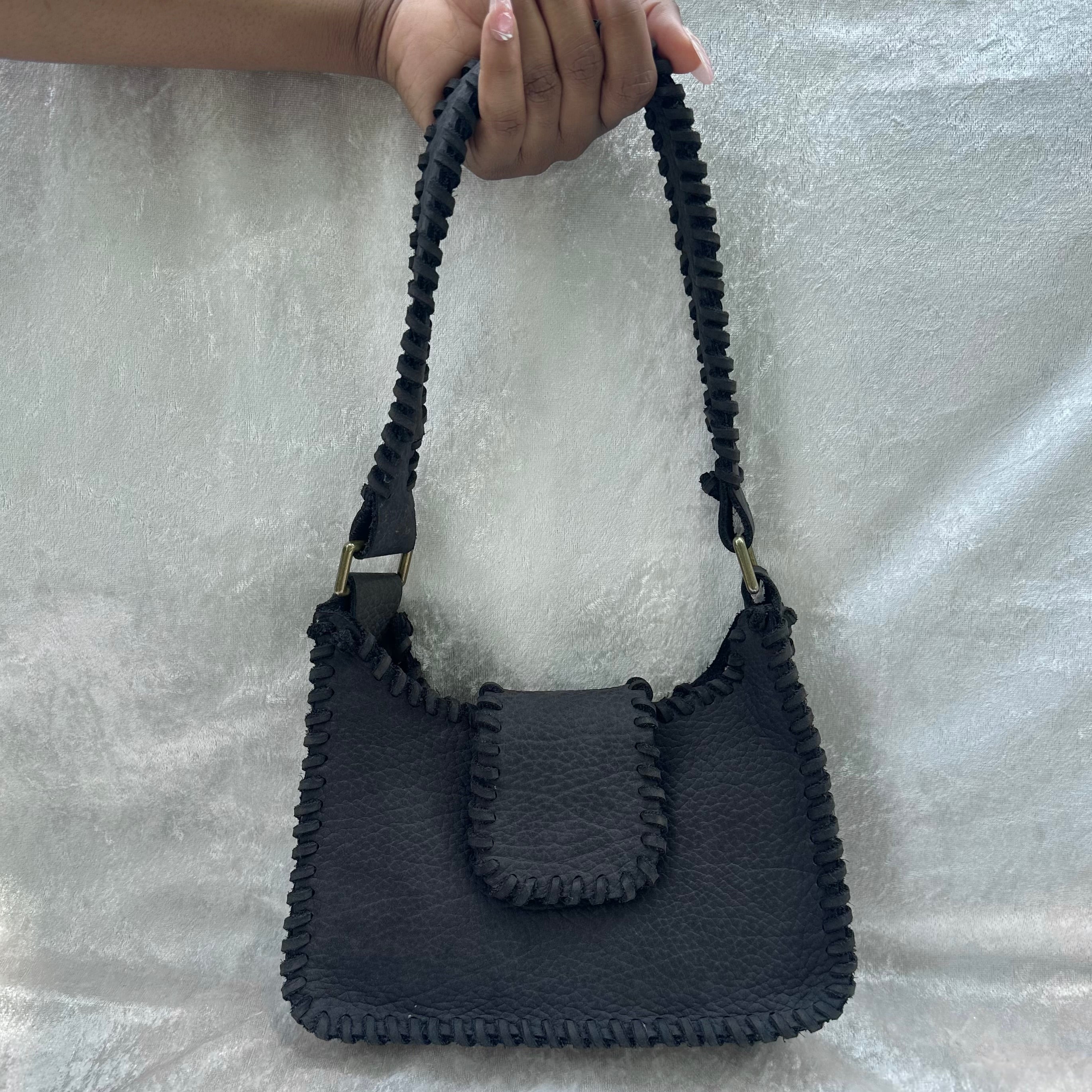 Chris Shoulder Bag Washed Black